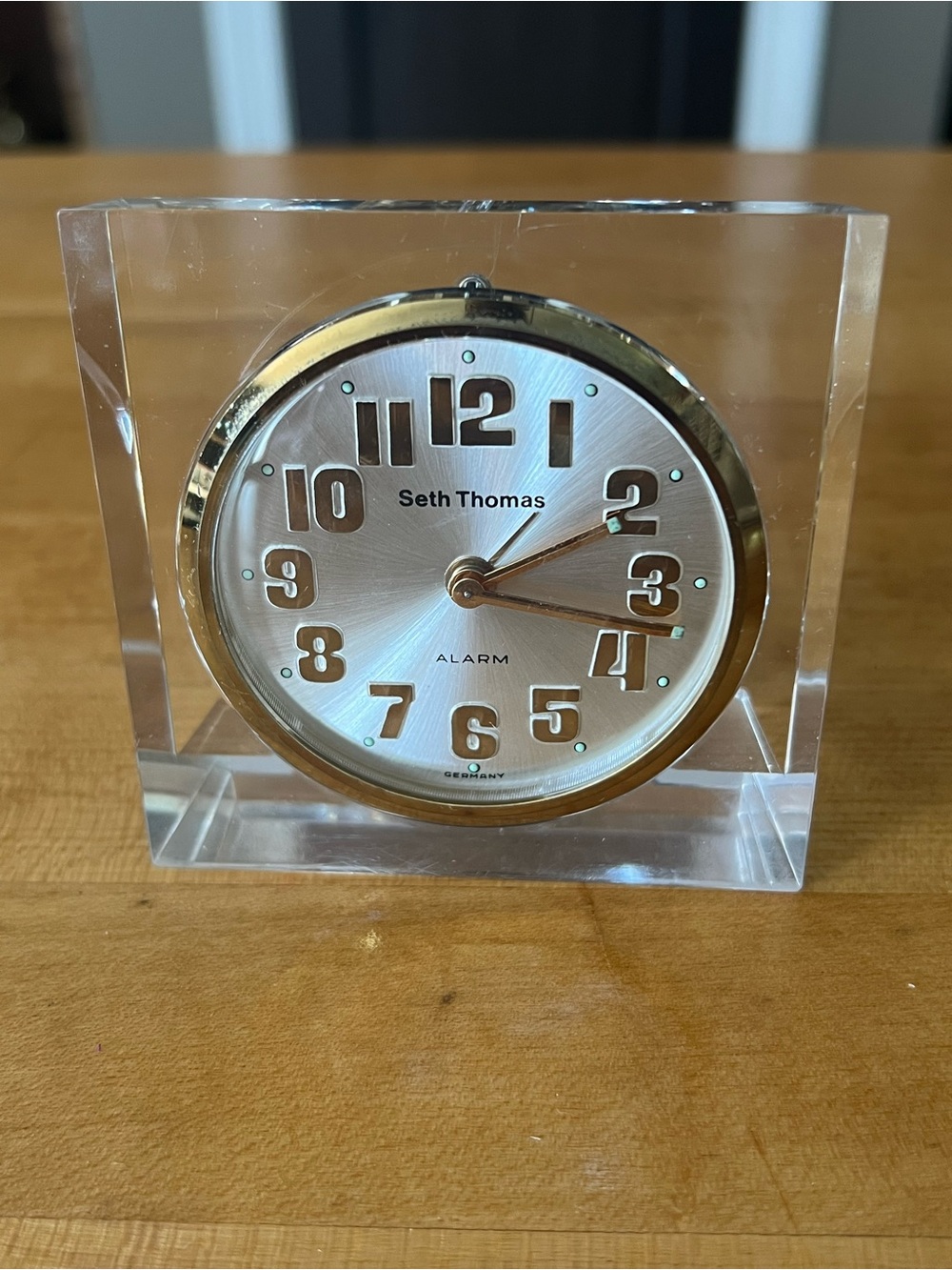 Vintage Mid Century Seth Thomas Clear Acrylic Wind-Up Alarm Clock w/ Gold Accent